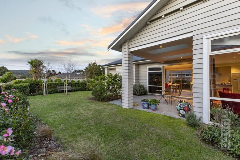 Photo of property in 42 Maude Street, Riverhead, 0820