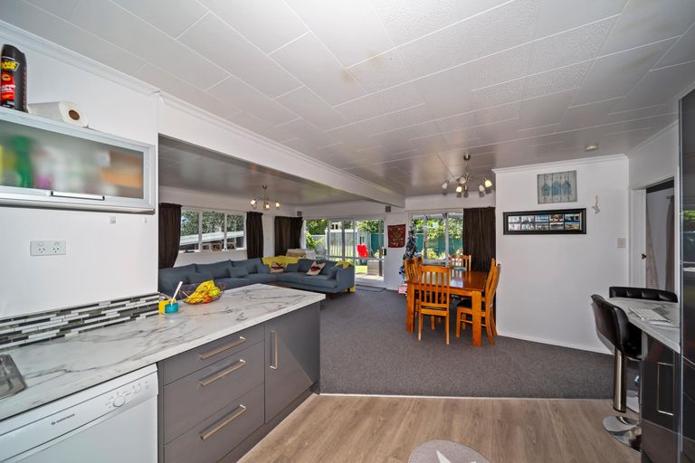 Photo of property in 89 Clawton Street, Westown, New Plymouth, 4310