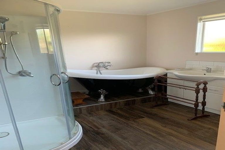 Photo of property in 9 Bermuda Grove, Paraparaumu Beach, Paraparaumu, 5032