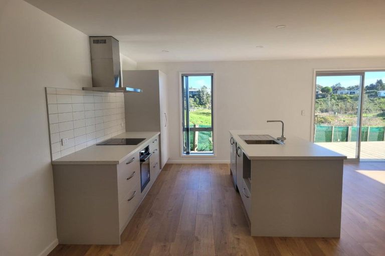 Photo of property in 38a Ainslee Street, Highlands Park, New Plymouth, 4312