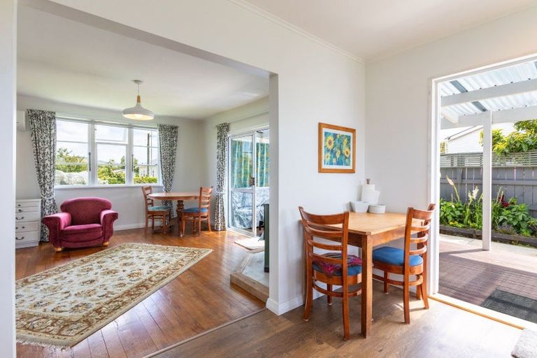 Photo of property in 21 Hall Street, Woodville, 4920