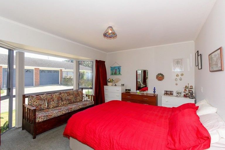 Photo of property in 4/49 Sackville Street, Fitzroy, New Plymouth, 4312