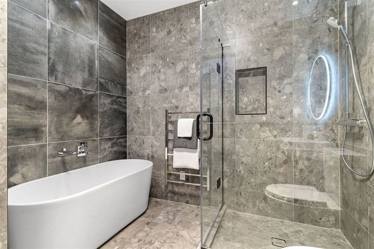 Photo of property in 8 Kumukumu Road, Long Bay, Auckland, 0630