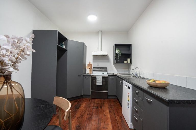 Photo of property in 1/14 Alpha Street, Te Aro, Wellington, 6011