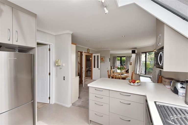 Photo of property in 107 Santa Maria Avenue, Mount Pleasant, Christchurch, 8081