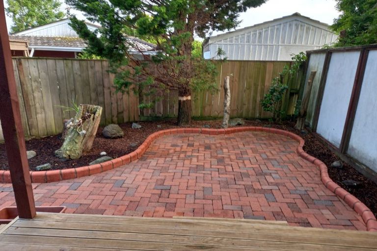 Photo of property in 2/151 Astley Avenue, New Lynn, Auckland, 0600