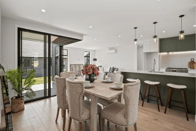 Photo of property in 111 Mclarin Road, Glenbrook, 2681