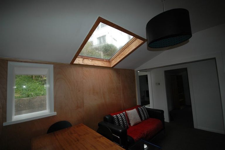 Photo of property in 66 Kelburn Parade, Kelburn, Wellington, 6012