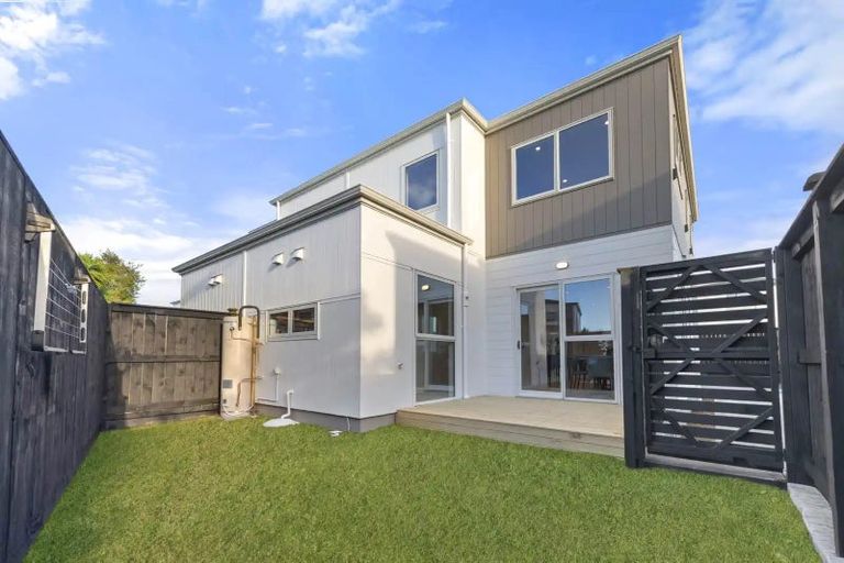 Photo of property in 20 Barrie Avenue, Papatoetoe, Auckland, 2025