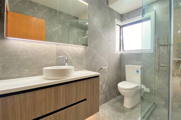 Photo of property in 12 Bragato Place, Chatswood, Auckland, 0626