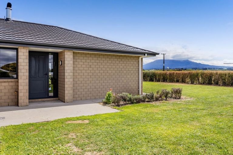 Photo of property in 657 Eltham Road, Mangatoki, Stratford, 4391
