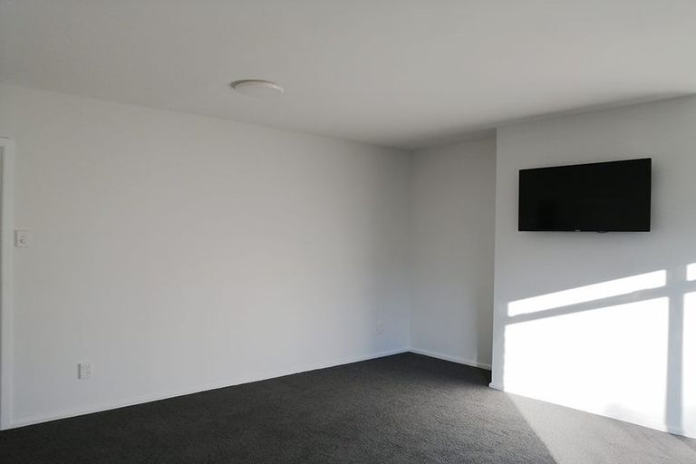 Photo of property in 2/8 Leslie Street, Upper Riccarton, Christchurch, 8041