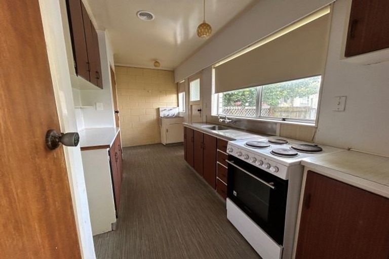 Photo of property in 121a Otumoetai Road, Brookfield, Tauranga, 3110