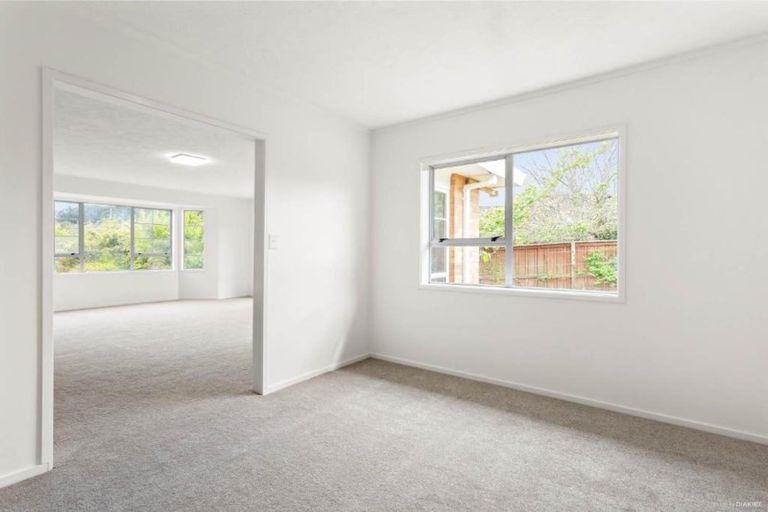 Photo of property in 23 Centorian Drive, Windsor Park, Auckland, 0632