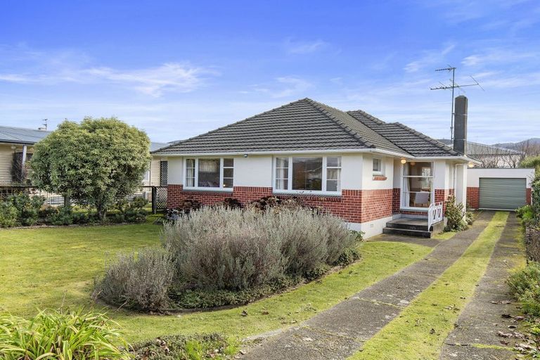 Photo of property in 557 Fergusson Drive, Trentham, Upper Hutt, 5018