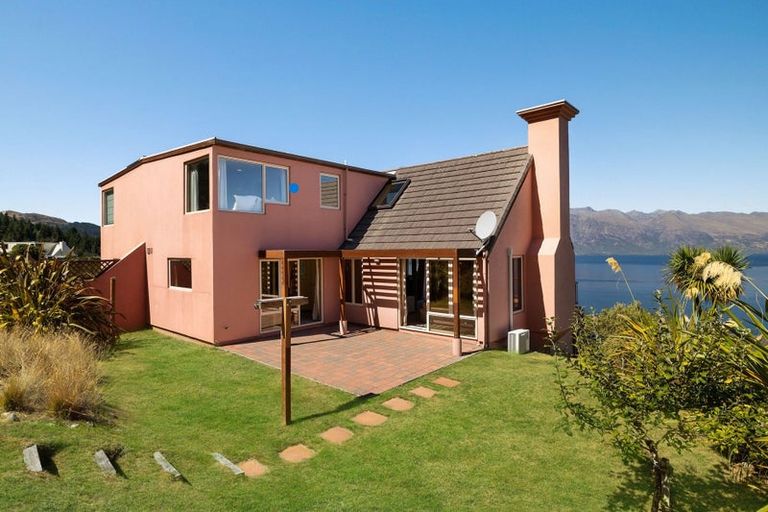 Photo of property in 14a Von Place, Fernhill, Queenstown, 9300