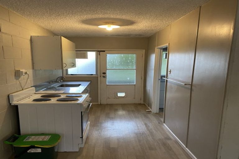 Photo of property in 2/12 Oakley Avenue, Claudelands, Hamilton, 3214