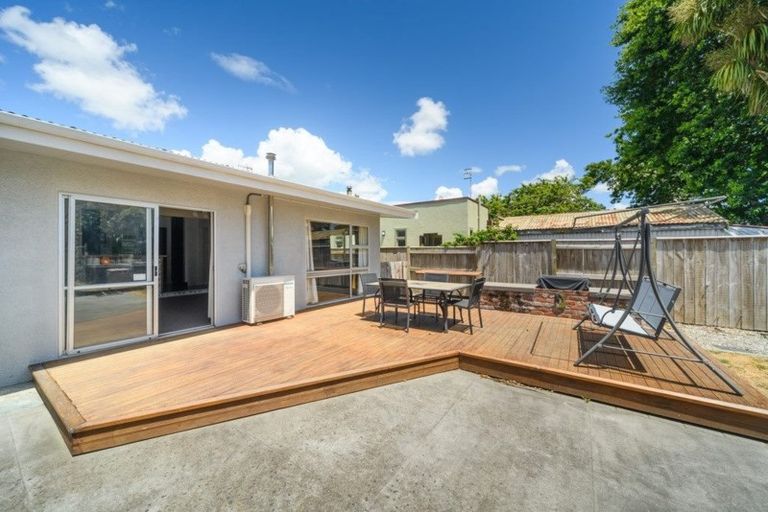 Photo of property in 24 Havill Street, Takaro, Palmerston North, 4410