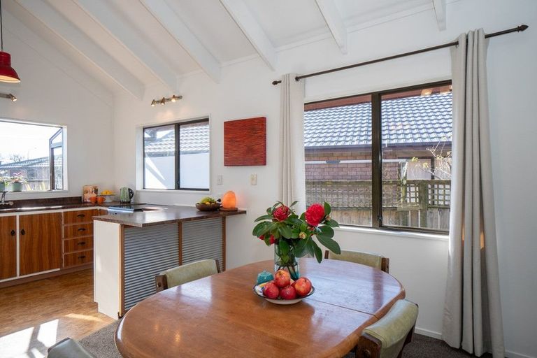 Photo of property in 32a Haydon Street, Roslyn, Palmerston North, 4414