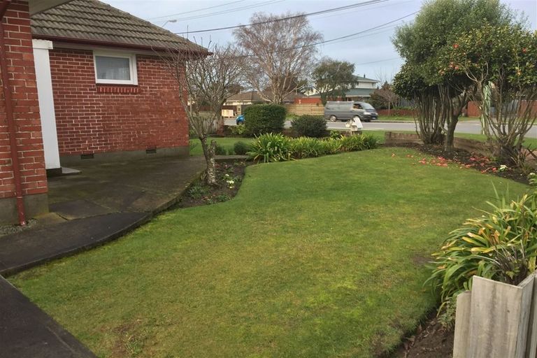 Photo of property in 188 Springs Road, Hornby, Christchurch, 8042