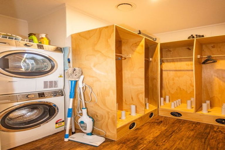 Photo of property in 10 Kowhai Heights, Ohakune, 4625