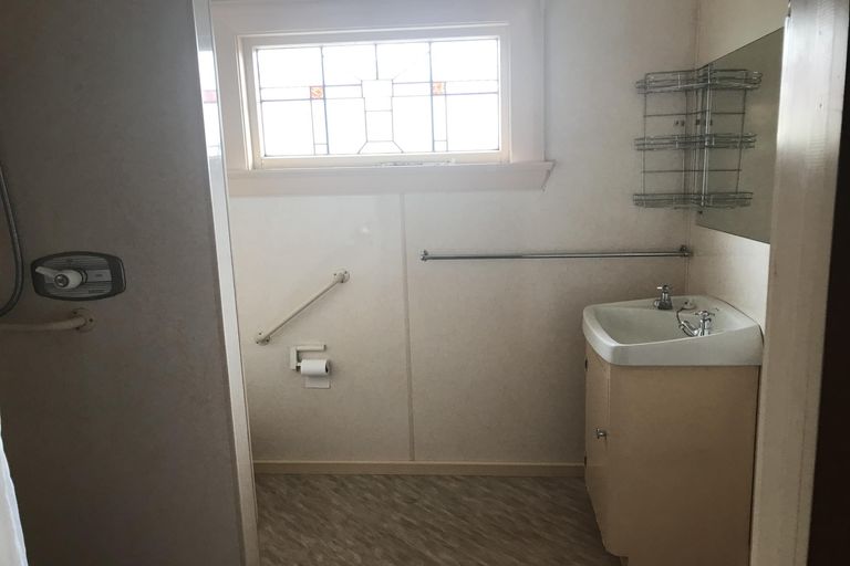 Photo of property in 76 Shearman Street, Waimate, 7924