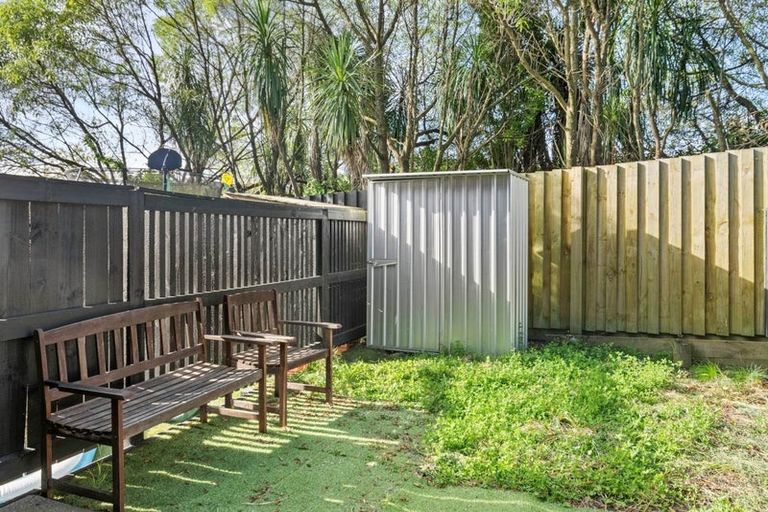 Photo of property in 30 Kotuitui Street, Manukau, Auckland, 2104