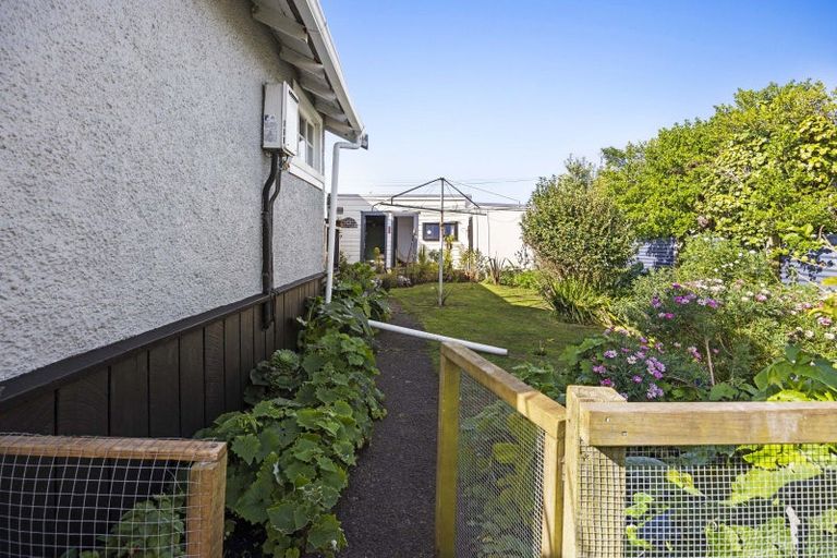 Photo of property in 21 Egmont Street, Patea, 4520