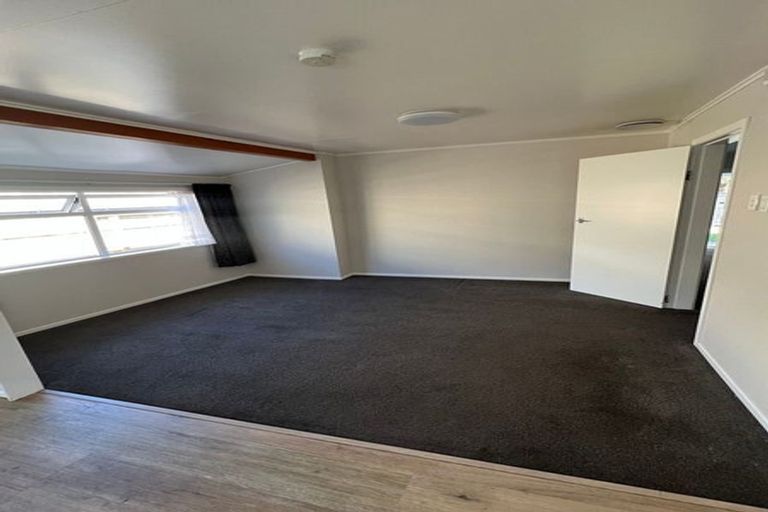 Photo of property in 15 Moselle Street, Island Bay, Wellington, 6023