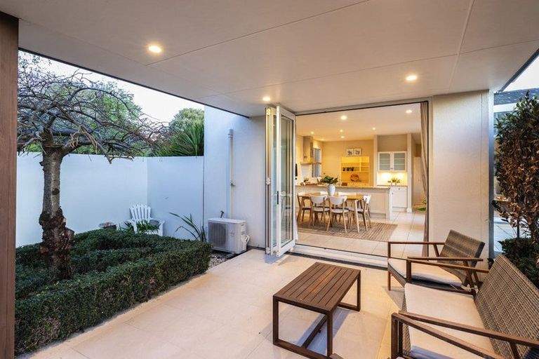 Photo of property in 16 Worsleys Road, Cracroft, Christchurch, 8025