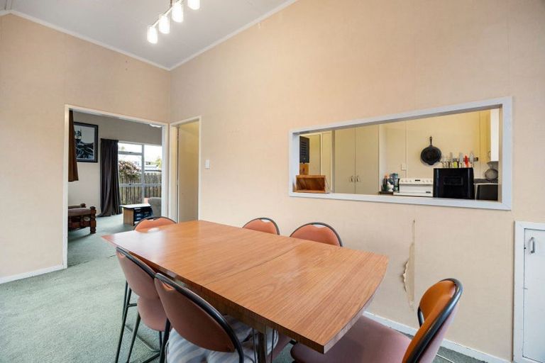 Photo of property in 19 Morrow Avenue, St Andrews, Hamilton, 3200