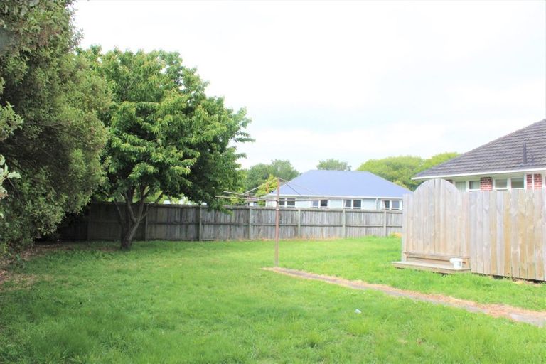 Photo of property in 16 Attlee Crescent, Bryndwr, Christchurch, 8053