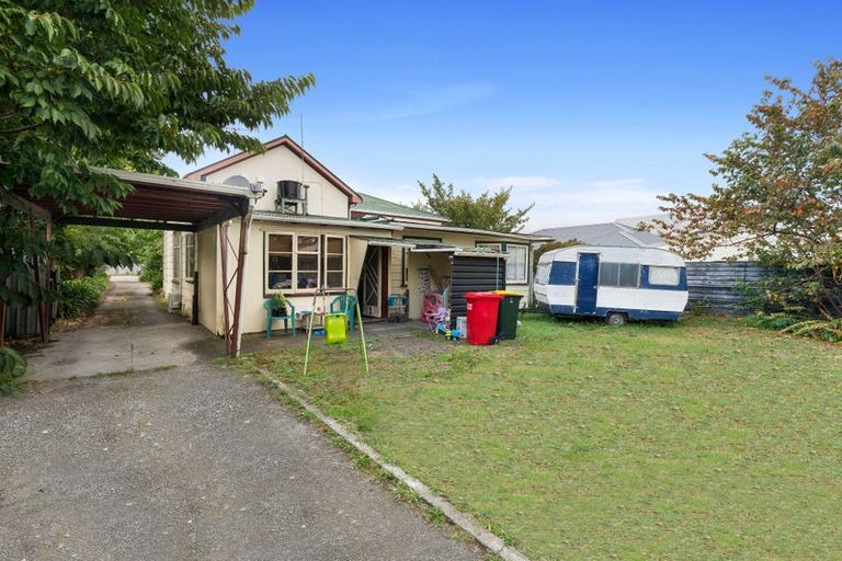 Photo of property in 7 Weraroa Road, Levin, 5510