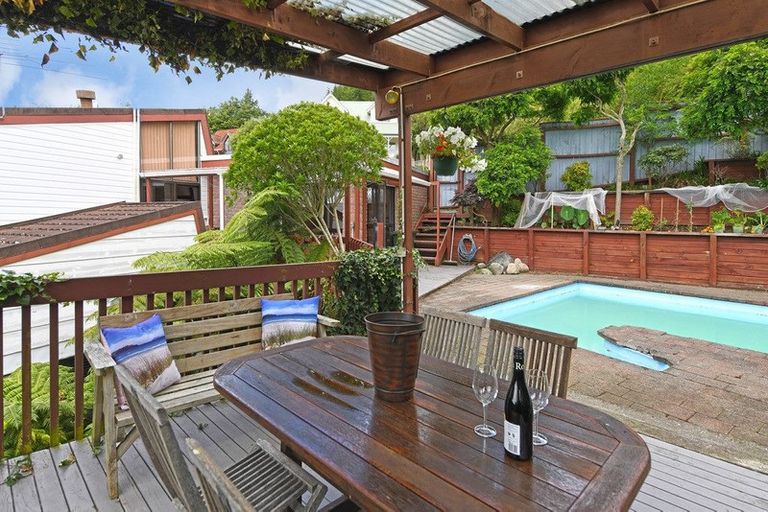 Photo of property in 9 Hobbit Lane, Pinehaven, Upper Hutt, 5371