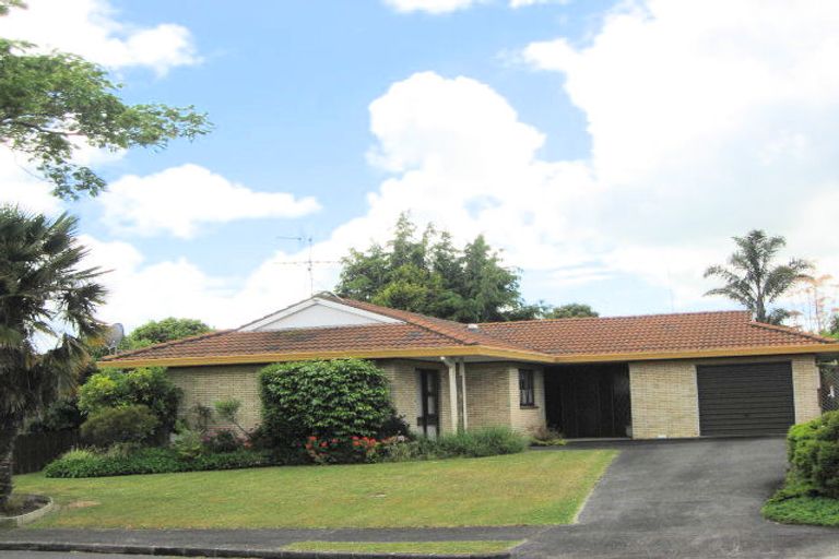 Photo of property in 9 Syntax Place, Conifer Grove, Takanini, 2112