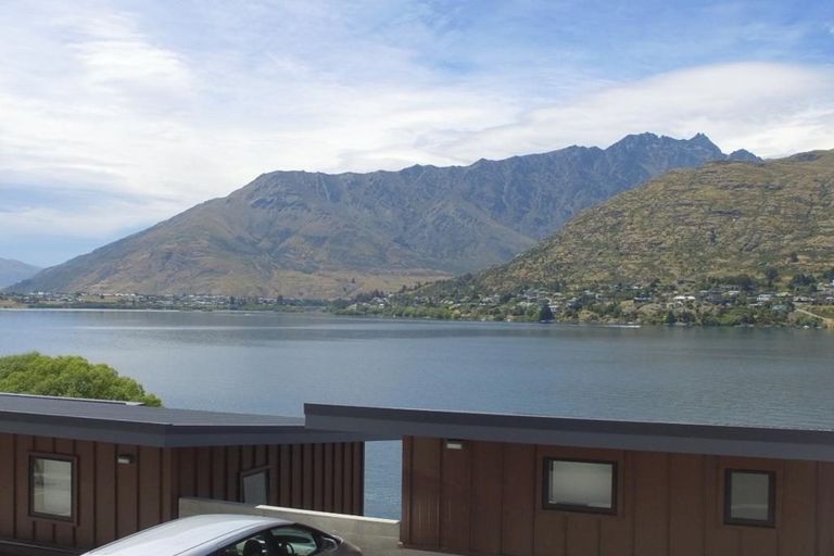Photo of property in La Residence Du Lac, 34/527 Frankton Road, Queenstown, 9300