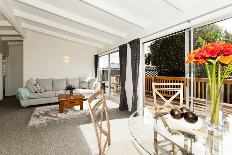 Photo of property in 47a Riverside Road, Orewa, 0931