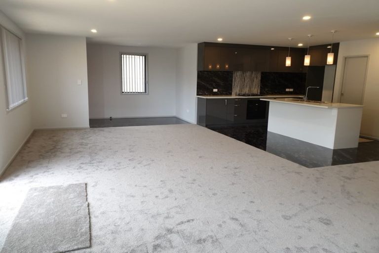 Photo of property in 3 Frederick Place, Whalers Gate, New Plymouth, 4310