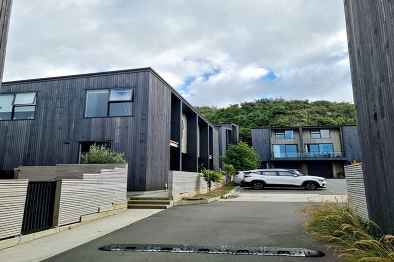 Photo of property in 9/20 Trent Street, Island Bay, Wellington, 6023