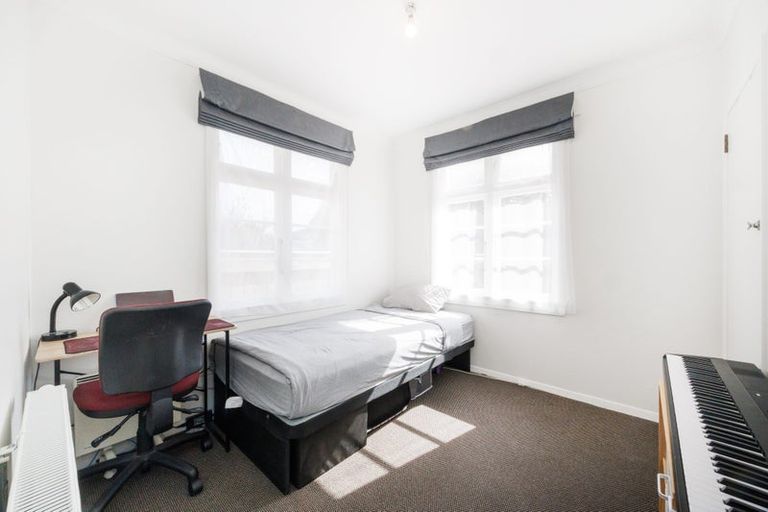 Photo of property in 35 Hardie Street, Hokowhitu, Palmerston North, 4410