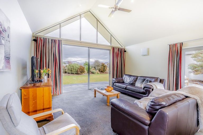 Photo of property in Butel Park, 38 Essex Avenue, Arrowtown, 9302