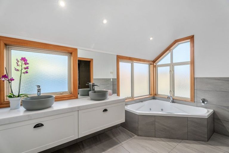 Photo of property in 714 Lake Hayes-arrow Junction Highway, Lake Hayes, Queenstown, 9371