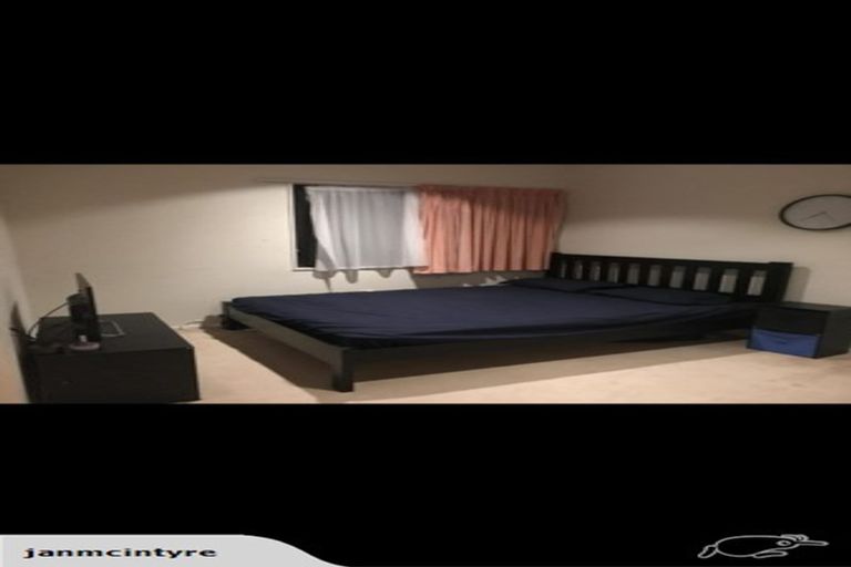 Photo of property in 2/104 Blockhouse Road, Avondale, Auckland, 1026