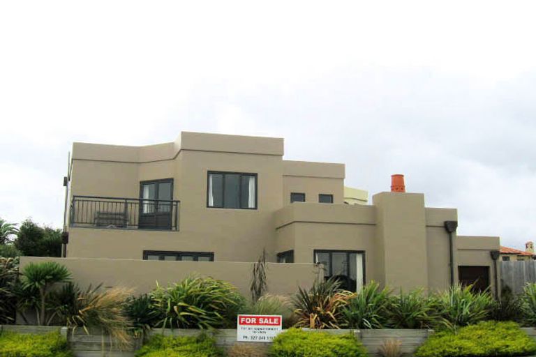 Photo of property in 5 Rifleman Lane, Paraparaumu Beach, Paraparaumu, 5032