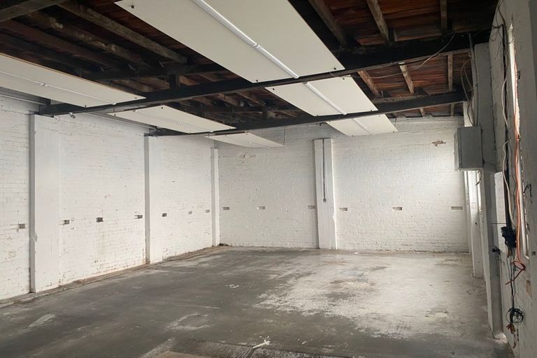 Photo of property in 212 Rongotai Road, Rongotai, Wellington, 6022