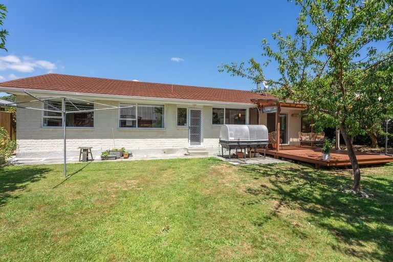 Photo of property in 7 Rimu Street, Waikanae, 5036