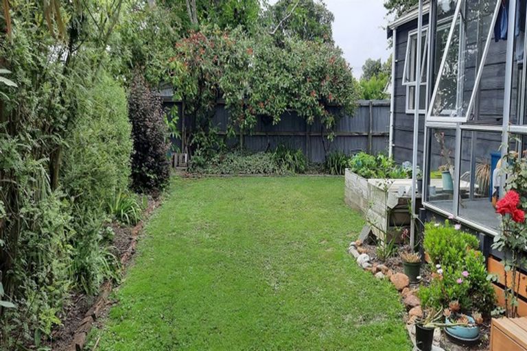 Photo of property in 32a Jennifer Street, Bryndwr, Christchurch, 8053
