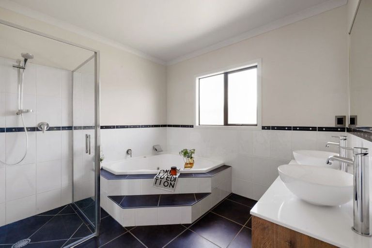 Photo of property in 392 Hukanui Road, Rototuna, Hamilton, 3210