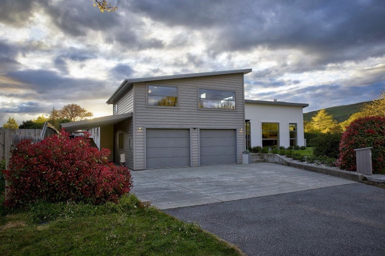 Photo of property in 34 Erskine Street, Lake Hayes, Queenstown, 9304
