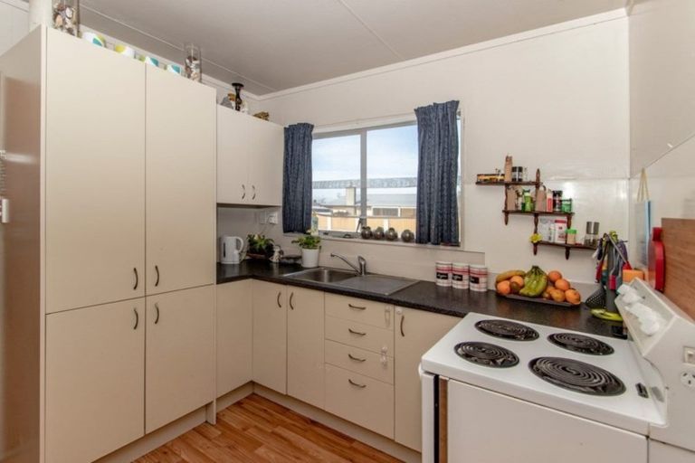 Photo of property in 59/1 Lanark Crescent, Tamatea, Napier, 4112